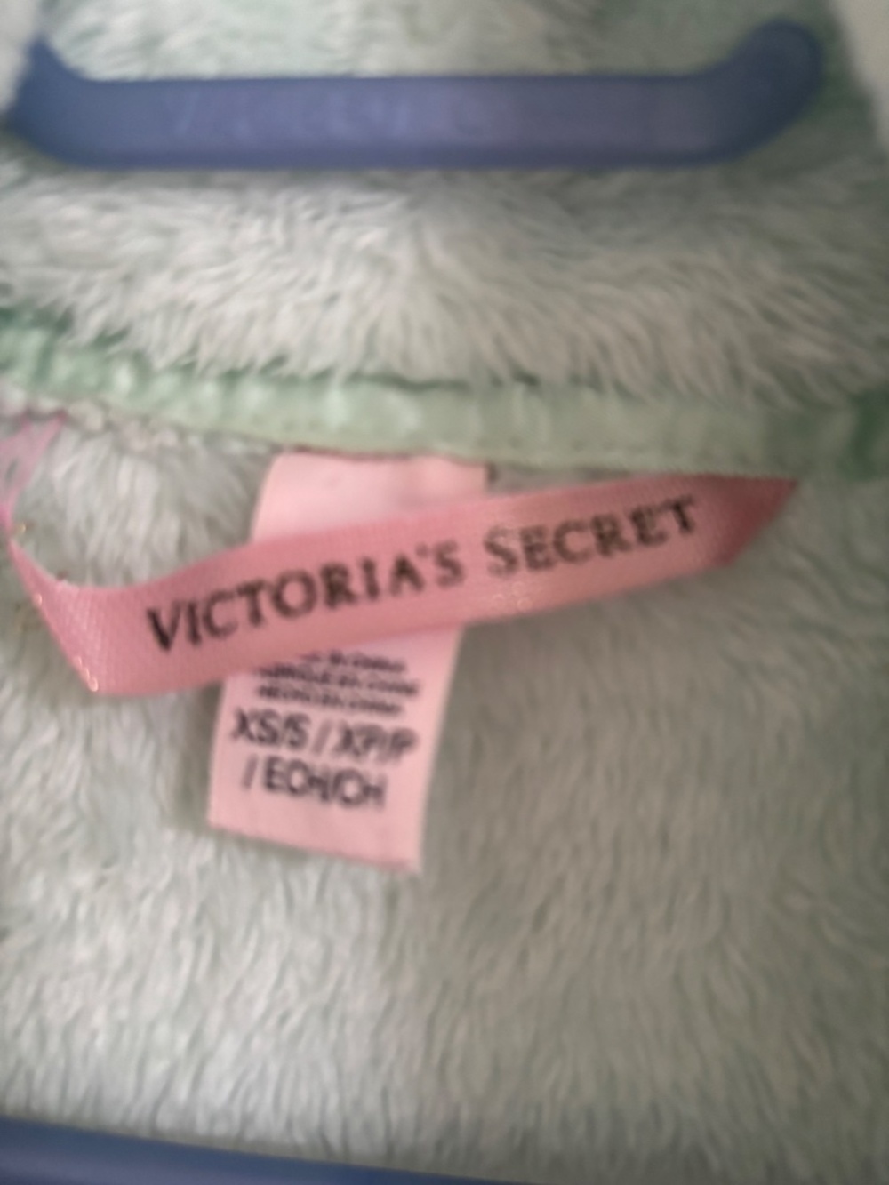 Victoria's Secret Cozy Plush Fleece Robe - Mint Green / Sage - Size XS - Picture 4 of 4